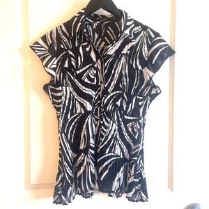 Essentials By Milano Women's White Black Top Blouse Shirt Size M